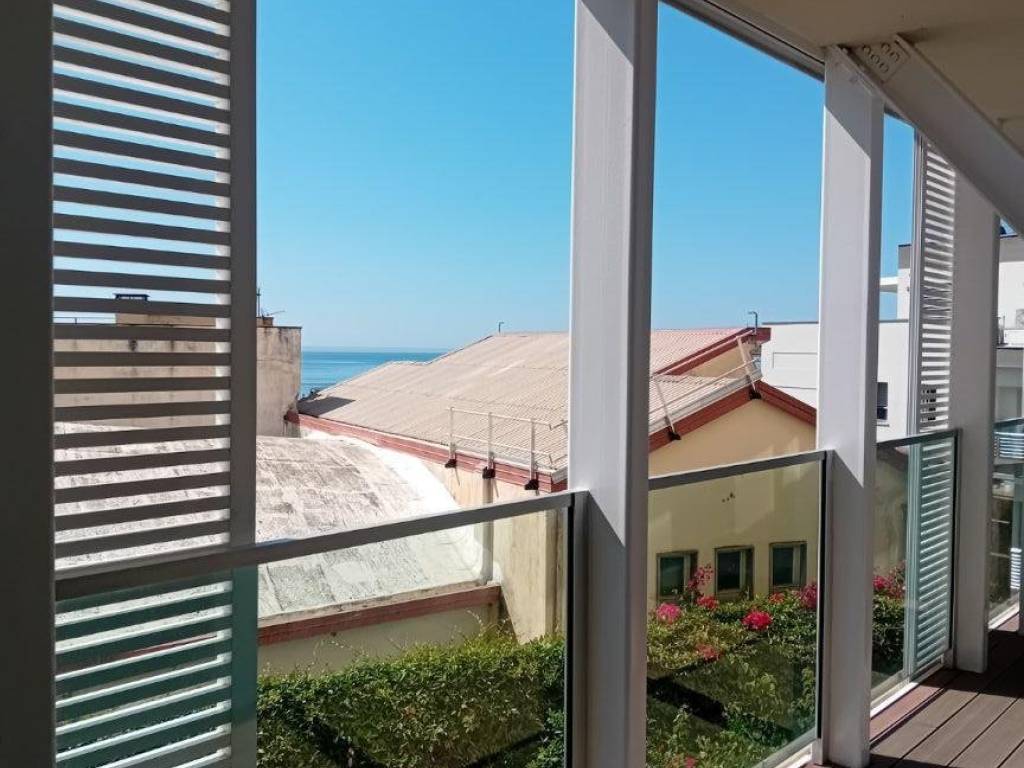 Appartamento a Finale ligure in Via Generale Enrico Caviglia, 67 - Foto 2