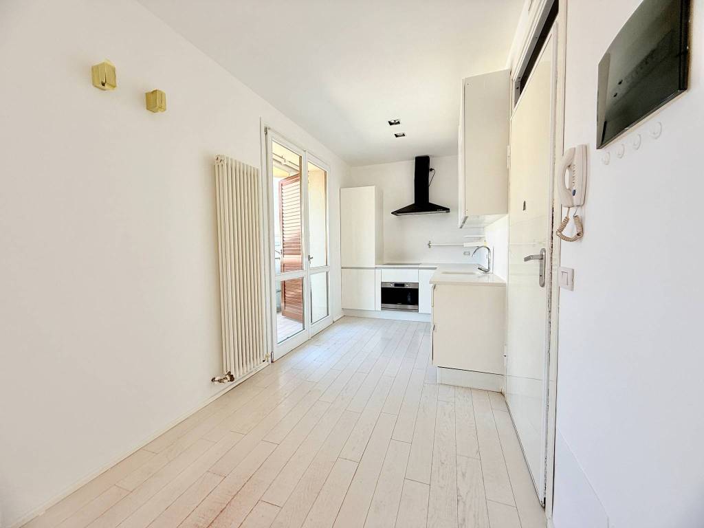 Appartamento a Riccione in Viale Nuoro - Foto 2