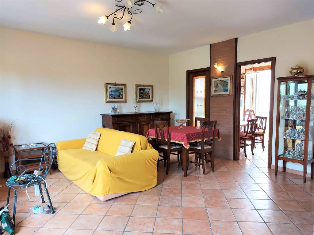 Casa indipendente a Rapolano terme in Via di Fonteluco - Foto 2
