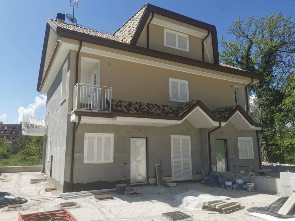 Villa a Frosinone in Via Casone - Foto 2