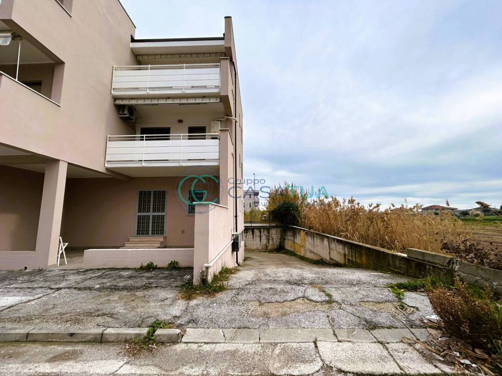 Box / garage a Martinsicuro in Via Pablo Picassco, 27 - Foto 4