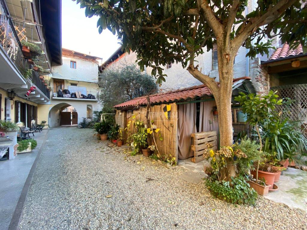 Casa indipendente a Oglianico in Via (OGLIANICO) PIAZZA RICETTI - Foto 2