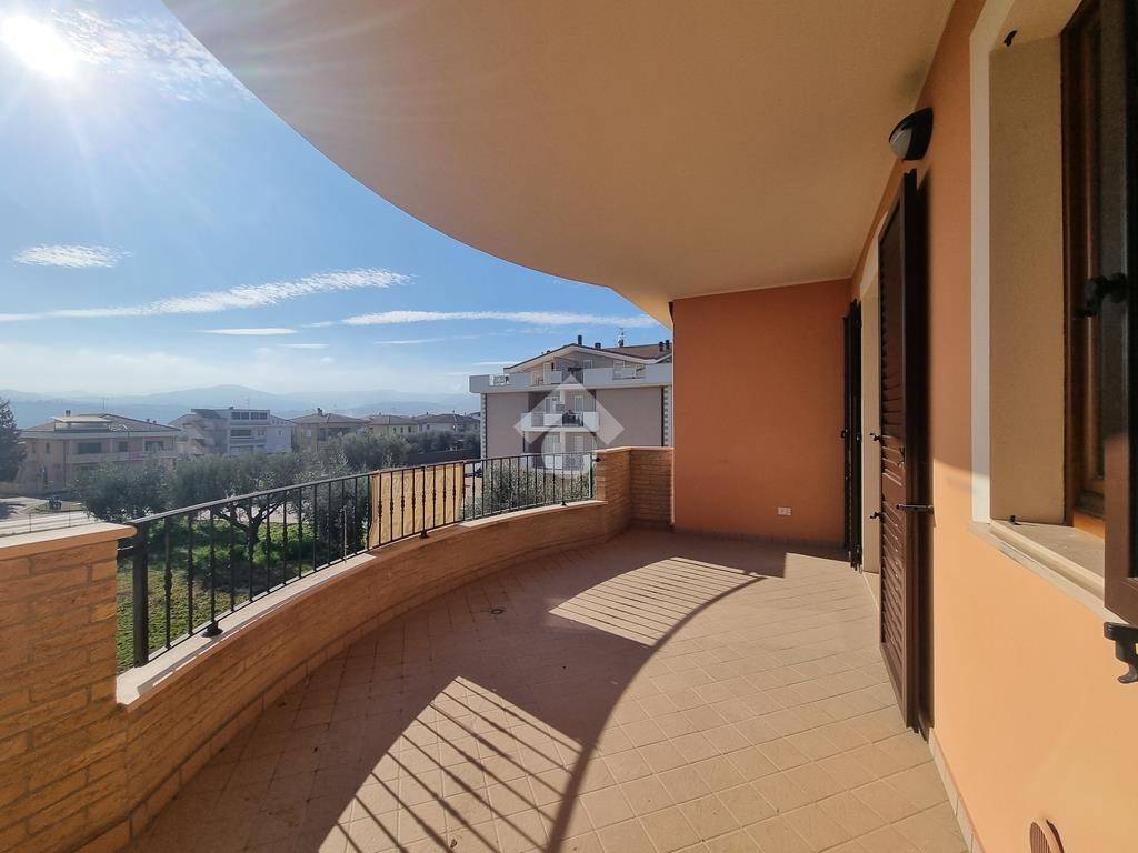 Appartamento a Notaresco in Via SS150, 96 - Foto 3