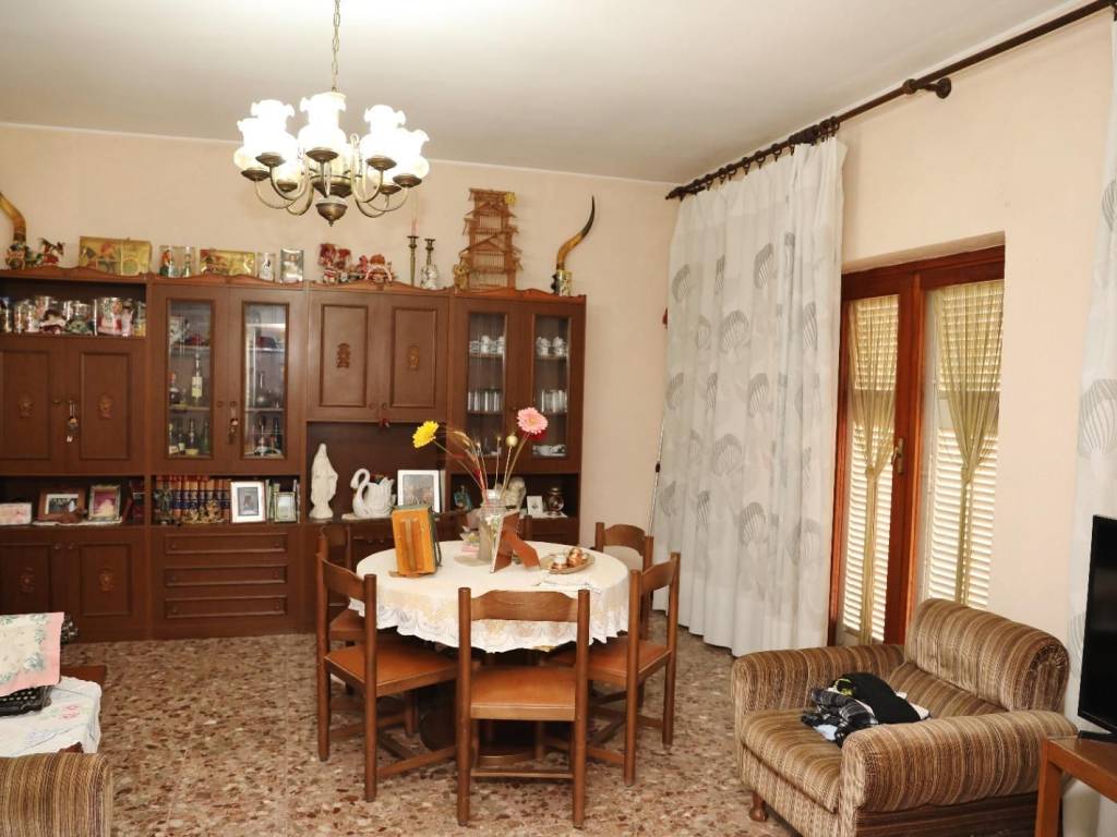 Villa a Cisterna di latina in Via dell'Ulivo, 16 - Foto 4