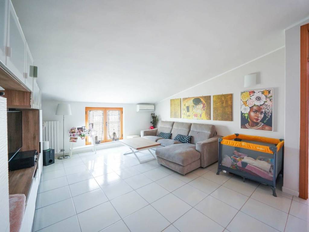 Appartamento a Palo del colle in Via Gramsci , 52 - Foto 2