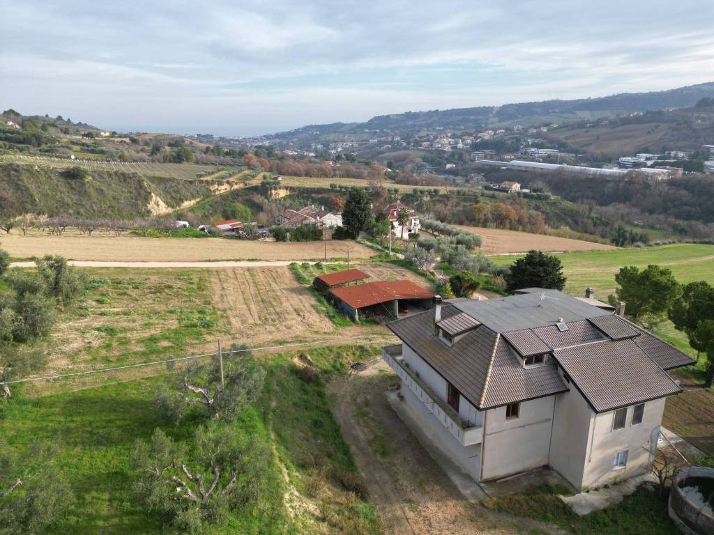 Casa indipendente a San benedetto del tronto in Contrada Albula, 53 - Foto 2