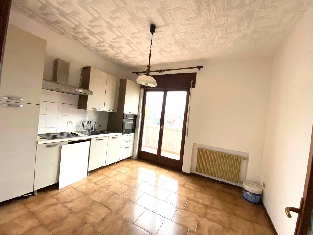 Appartamento a Alonte in Via Giuseppe Verdi - Foto 4