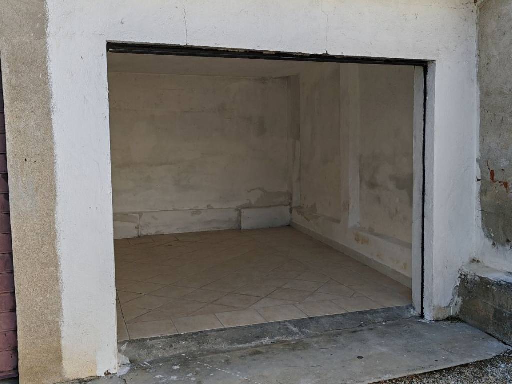 Box / garage a Sommariva del bosco in Via Luigi Einaudi - Foto 5