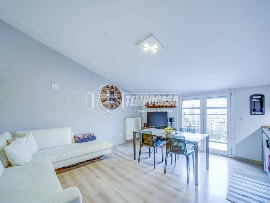 Appartamento a Castelletto sopra ticino in Via Prati - Foto 4