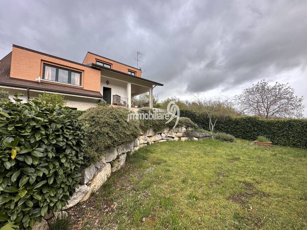 Villa a Scoppito in Via Valle Partina - Foto 2