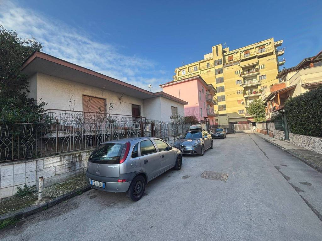 Villa a Casalnuovo di napoli in Via Roma, 109 - Foto 5