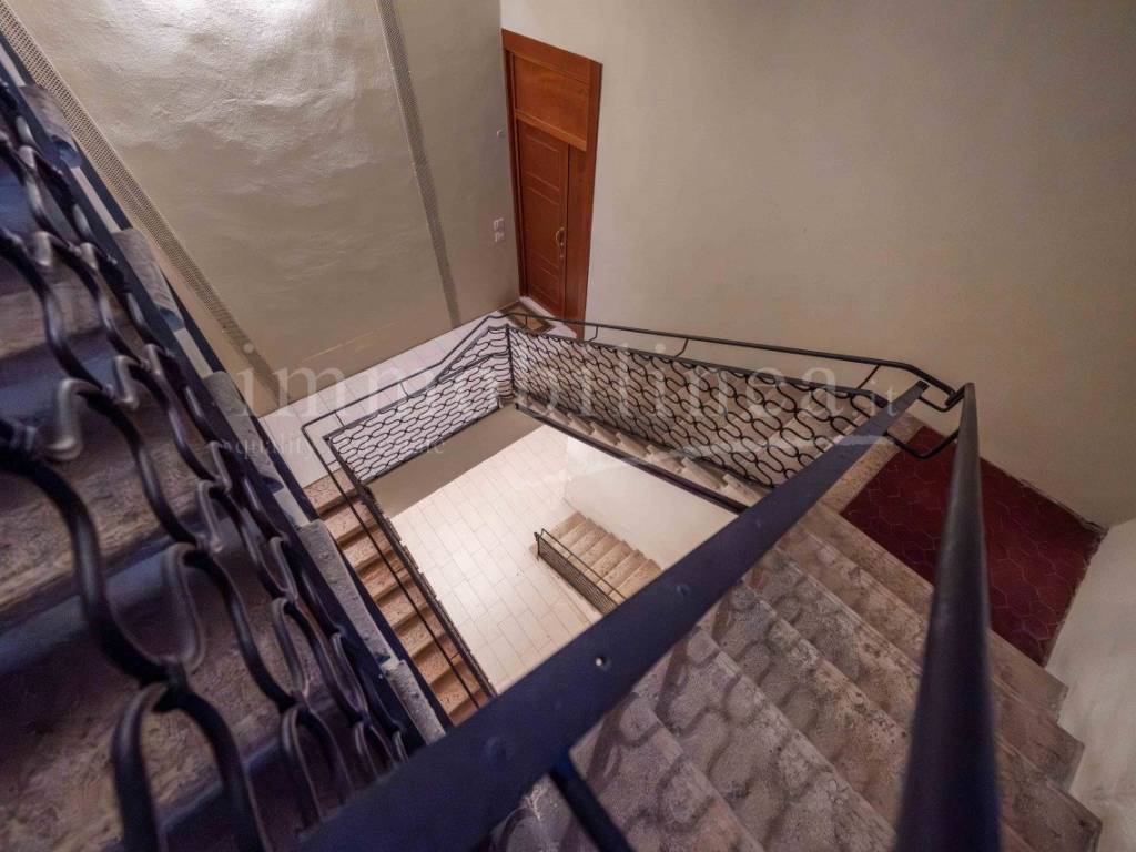 Casa indipendente a Torri del benaco in Via Fratelli Lavanda - Foto 5