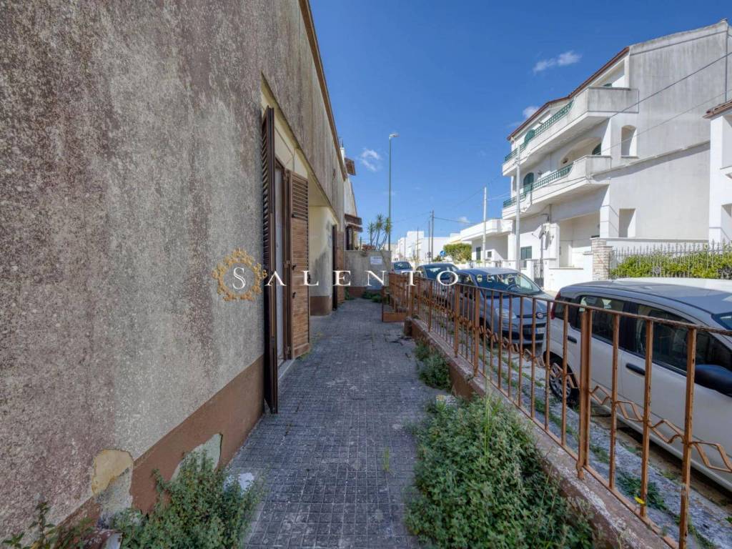 Casa indipendente a Castrignano del capo in Via Adua - Foto 2