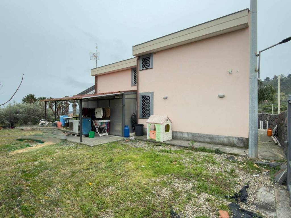 Villa a Acireale in Via Colomba - Foto 4