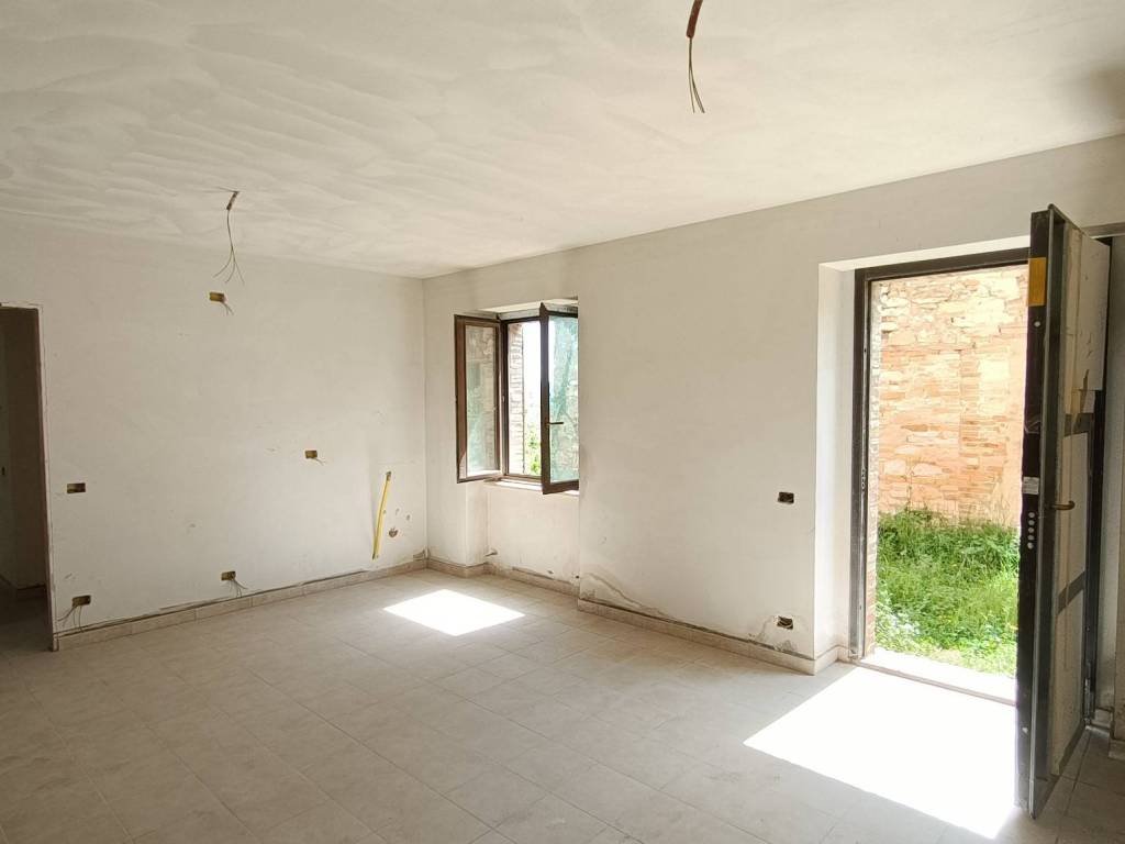 Palazzo / stabile a San severino marche in Località Chigiano - Foto 3