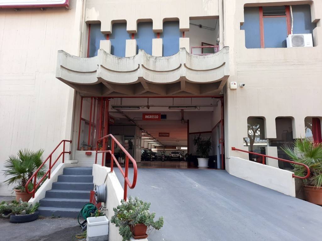 Palazzo / stabile a Palermo in Via Ugo La Malfa - Foto 2