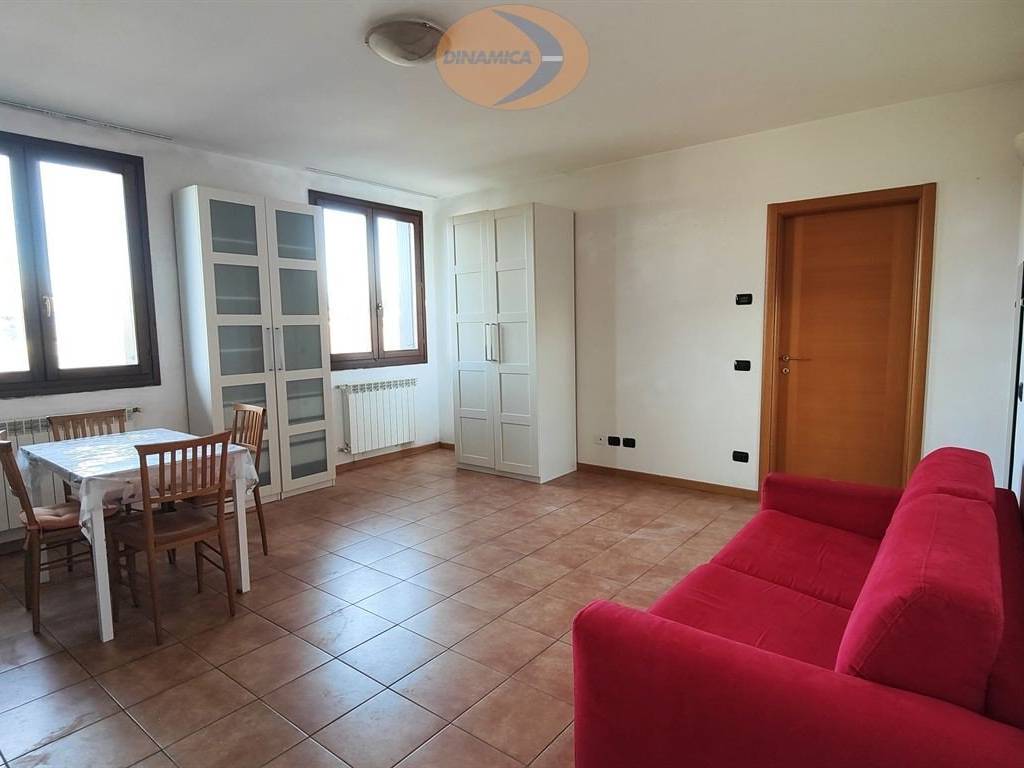 Appartamento a Lomagna in Via Piazza Ezio Citterio - Foto 3