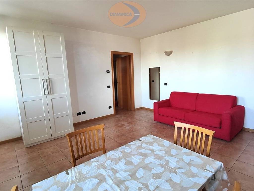 Appartamento a Lomagna in Via Piazza Ezio Citterio - Foto 4