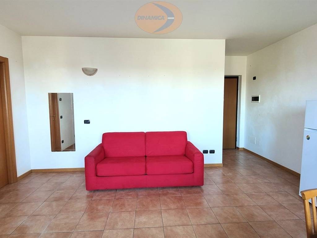 Appartamento a Lomagna in Via Piazza Ezio Citterio - Foto 5