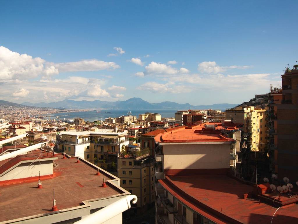 Appartamento a Napoli in Piazza Enrico De Leva - Foto 2