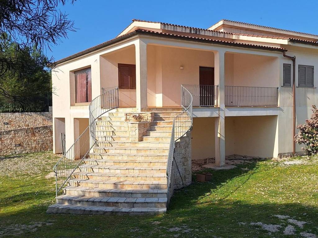 Villa a Ostuni in via dottor Antonio Indiano, N. snc - Foto 2