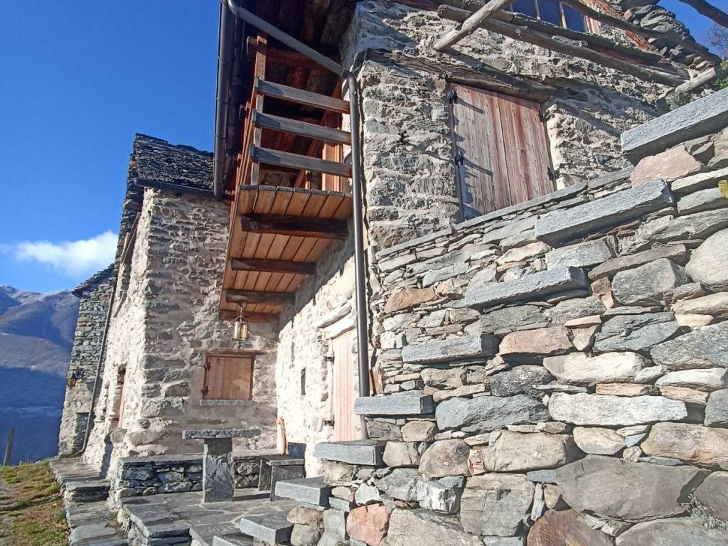 Rustico / casale a Domodossola in Borgata Monteossolano - Foto 4