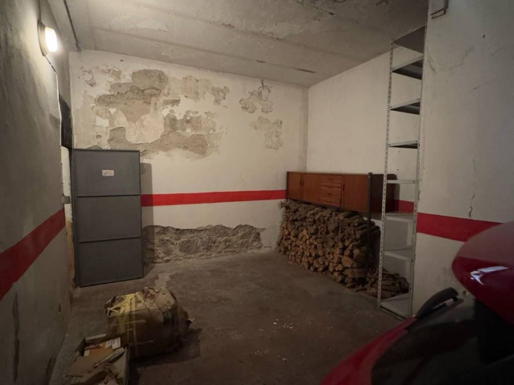 Box / garage a Avellino in Via Carlo del Balzo - Foto 3