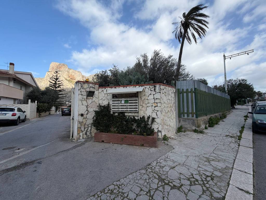 Terreno a Palermo in Via Sferracavallo - Foto 3
