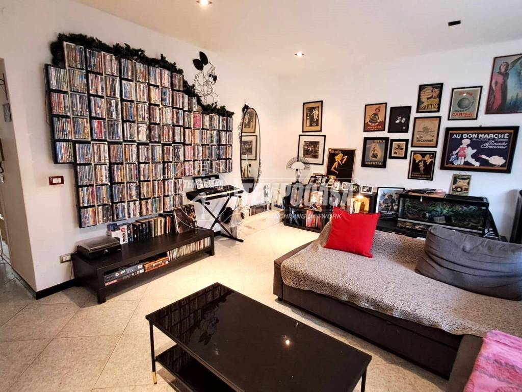 Casa indipendente a Adelfia in Piazza Vittoriano Cimmarrusti 4 - Foto 4