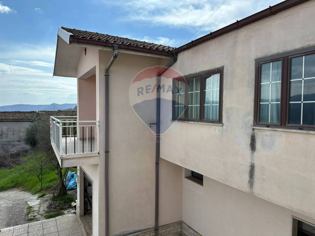 Casa indipendente a Montaquila in Corso Garibaldi, 76 - Foto 2