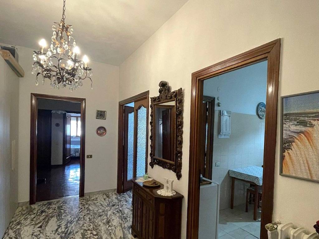 Appartamento a Frosinone in Viale Giuseppe Mazzini, 12 - Foto 3