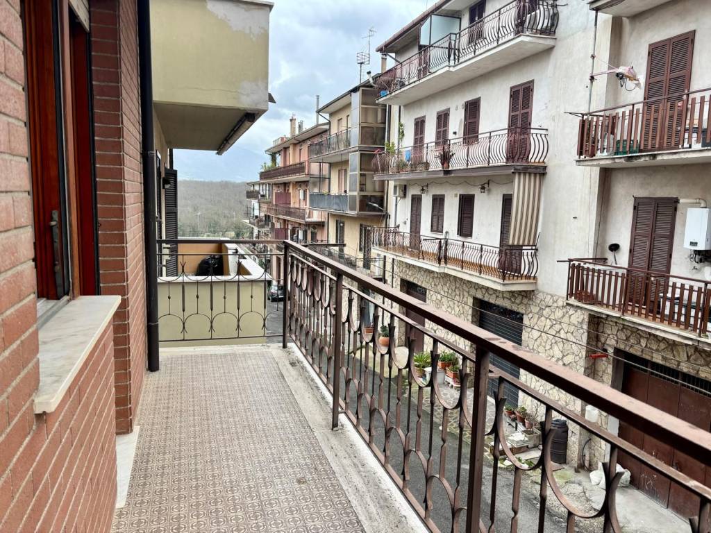 Appartamento a Mentana in Via Val di Passa - Foto 5