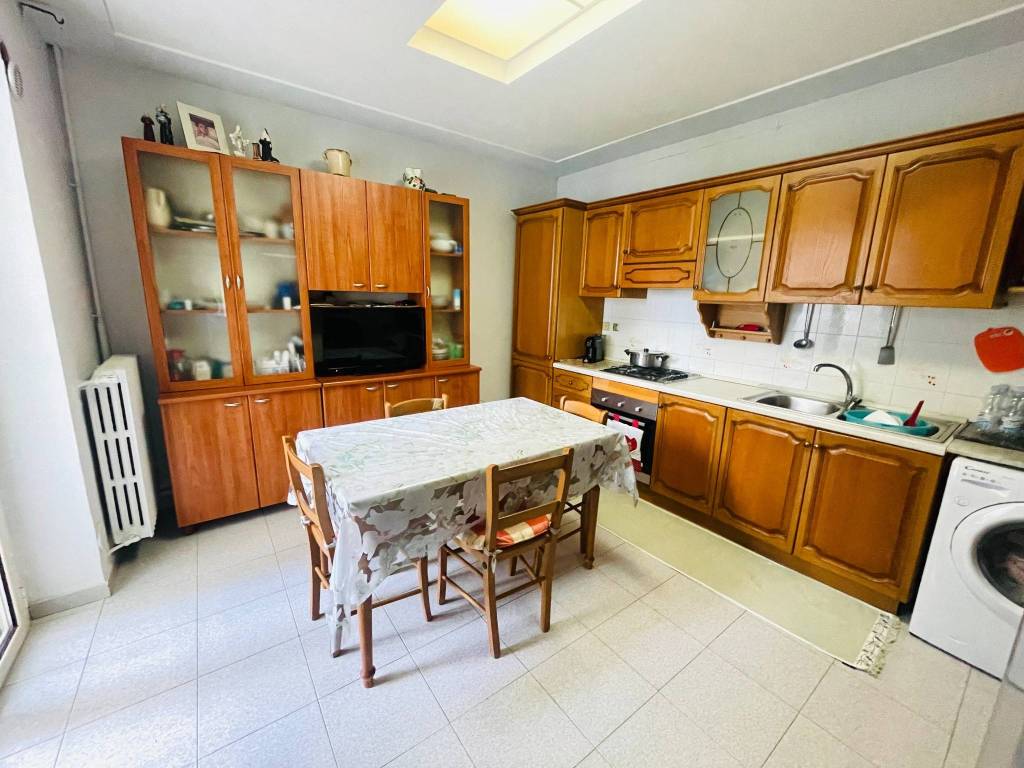 Appartamento a Valenzano in Via Gioacchino Rossini, 13 - Foto 4