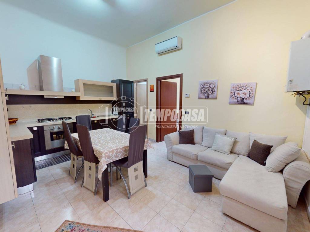 Appartamento a Cesano maderno in Via Enrico N. Tazzoli - Foto 3