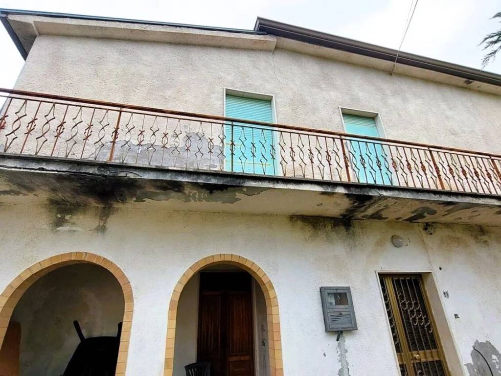 Villa a Posta fibreno in Contrada Campo Gizzi No Number - Foto 4