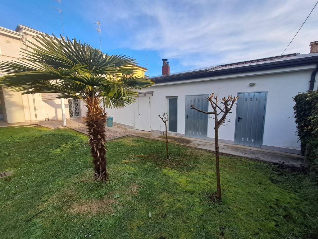 Villa a Ravenna in Via Cinquantasei Martiri - Foto 4