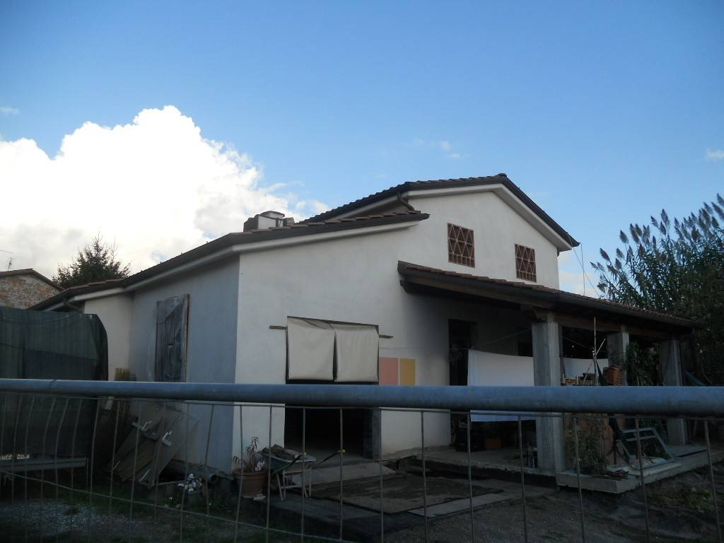 Villa a Castelnuovo magra in Via Canale, 118 - Foto 2