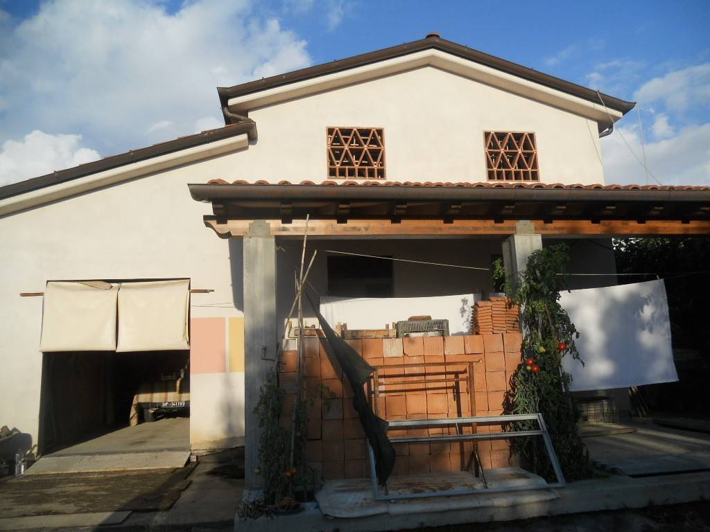 Villa a Castelnuovo magra in Via Canale, 118 - Foto 3