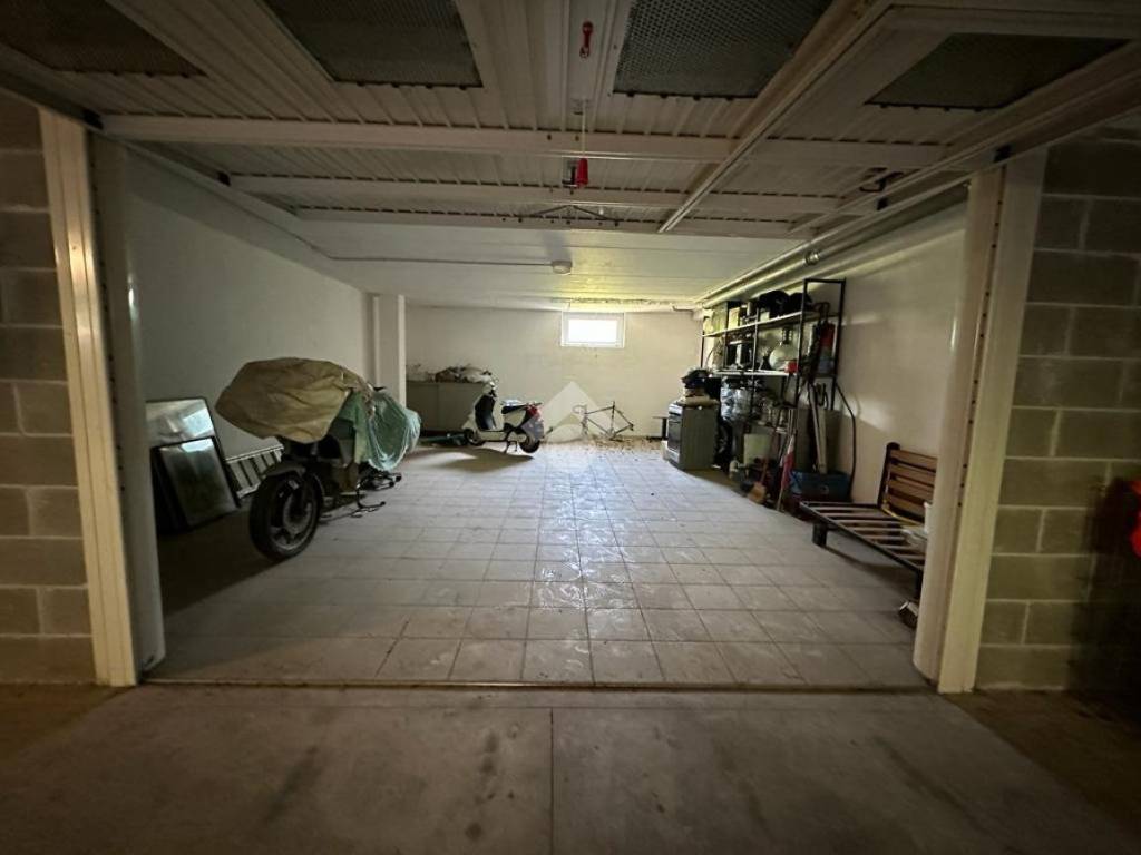 Box / garage a Sarzana in Via Mazzincollo - Foto 4