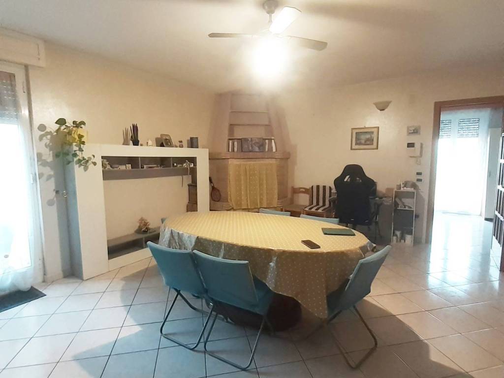 Appartamento a Poggiardo in Via Giacomo Leopardi, 41 - Foto 2