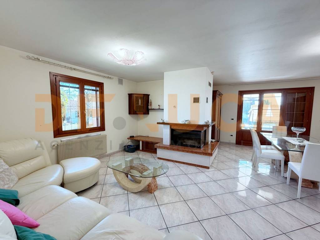 Villa a Pravisdomini in Via Pietro Sacilotto, 6 - Foto 2