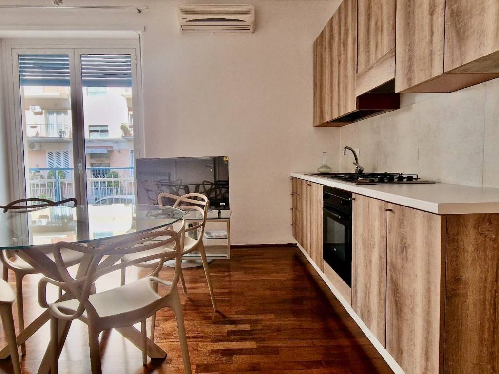 Appartamento a Catania in Via Costanza d'Aragona, 5 - Foto 4