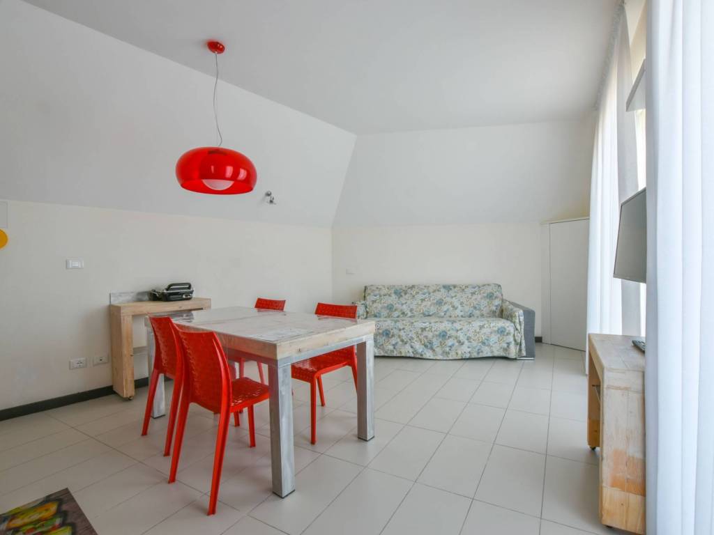 Appartamento a Varese in Via Emilio Praga, 8 - Foto 4