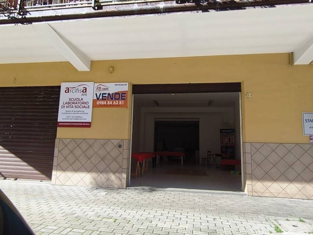 Immobile a Cosenza in Via Popilia, 113 - Foto 2