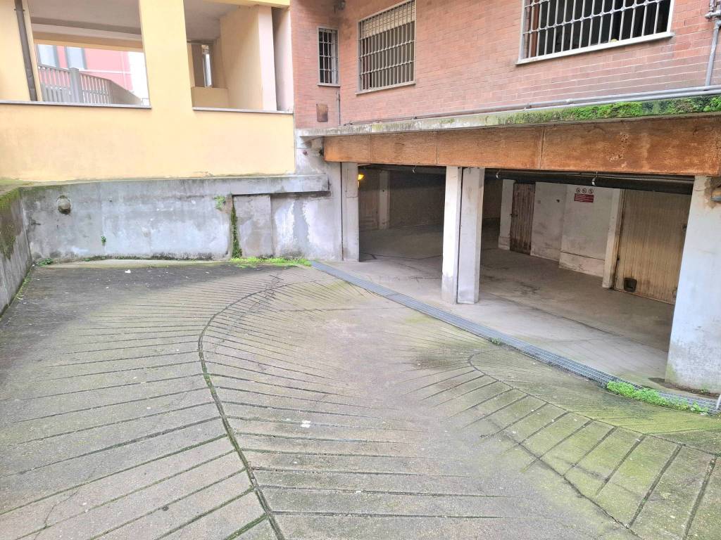 Loft / open space a Rovigo in Piazzale Gabriele D'Annunzio, 2 - Foto 2