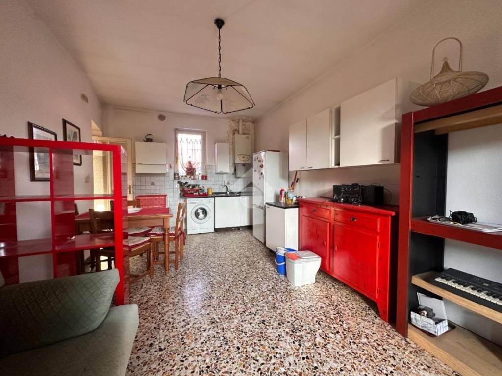 Appartamento a Giaveno in Via Umberto I°, 8 - Foto 2