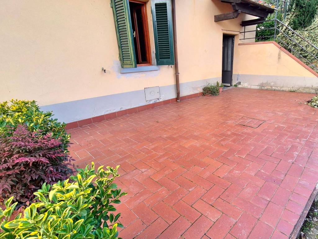 Appartamento a Terranuova bracciolini in Strada Comunale di Campogialli - Foto 2