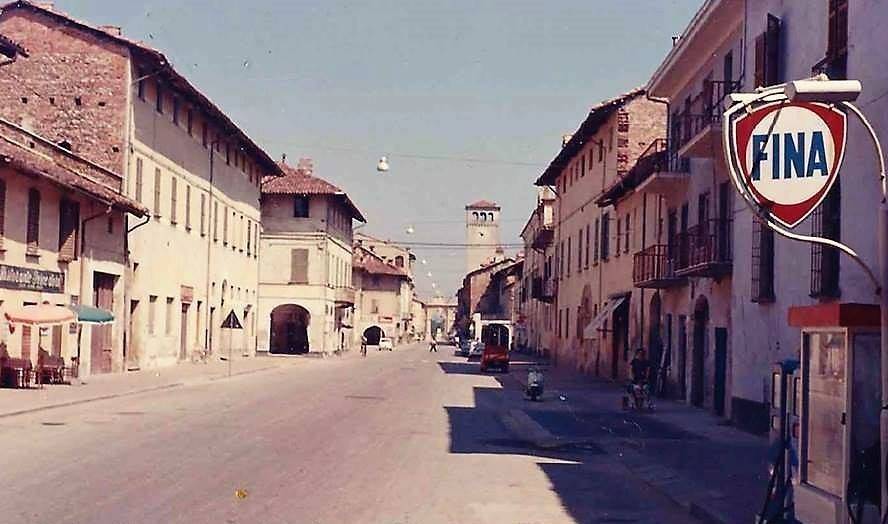 Appartamento a Cherasco in Via Vittorio Emanuele, 39 - Foto 3