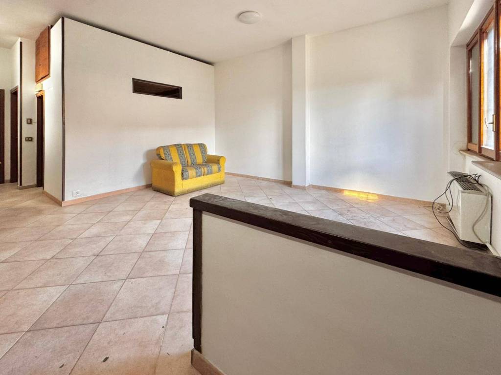 Appartamento a Guidonia montecelio in Via Roviano - Foto 4