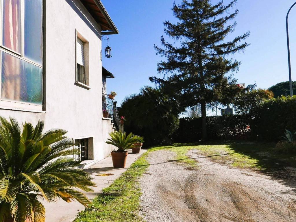 Villa a Montefiascone in via Cassia Nuova - Foto 5